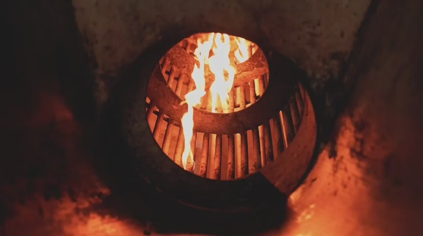 Un vídeo que muestra el proceso de la conserva del pimiento del cristal